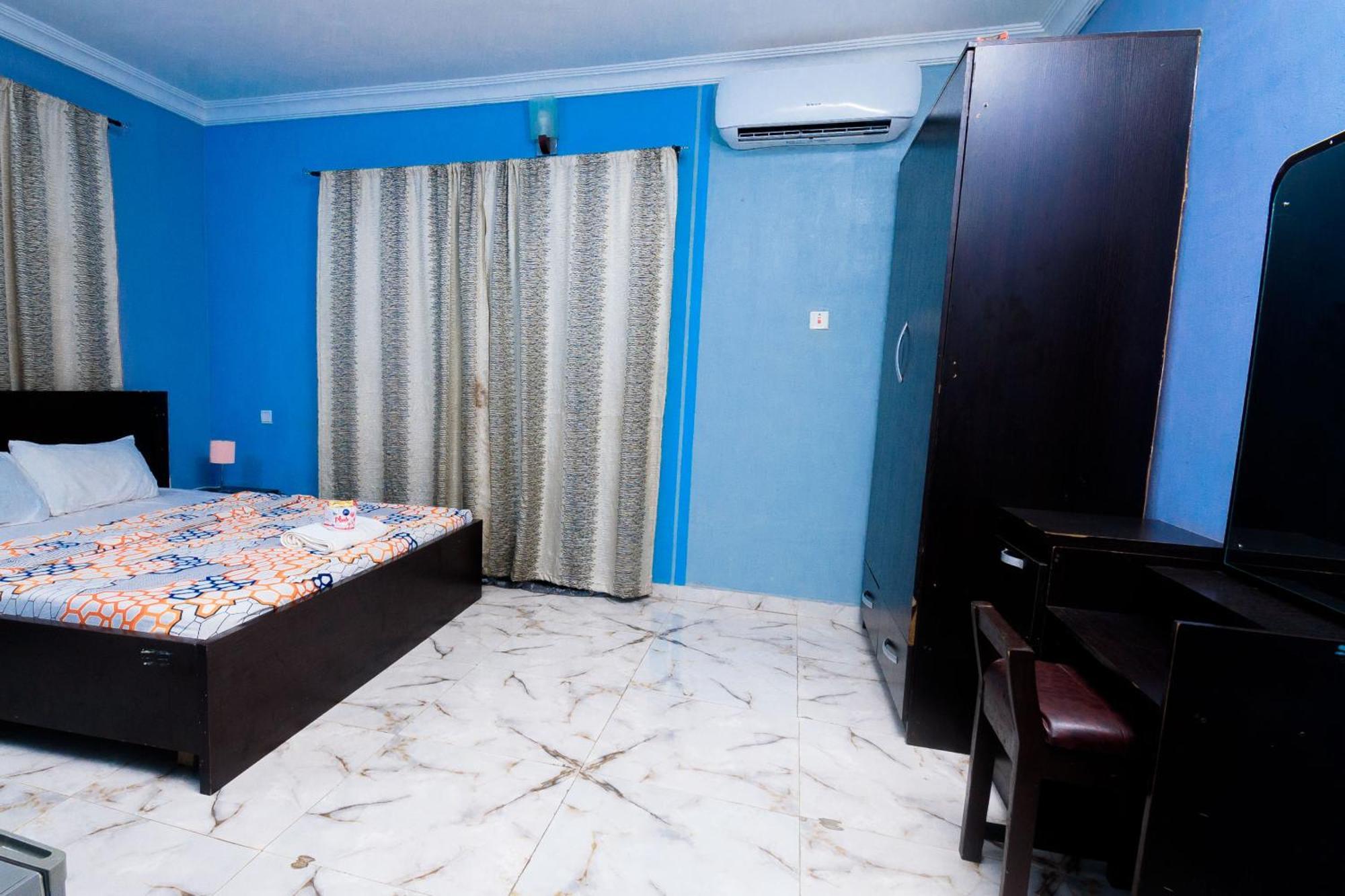 D'Tavern Apartment Ibadan Exterior photo