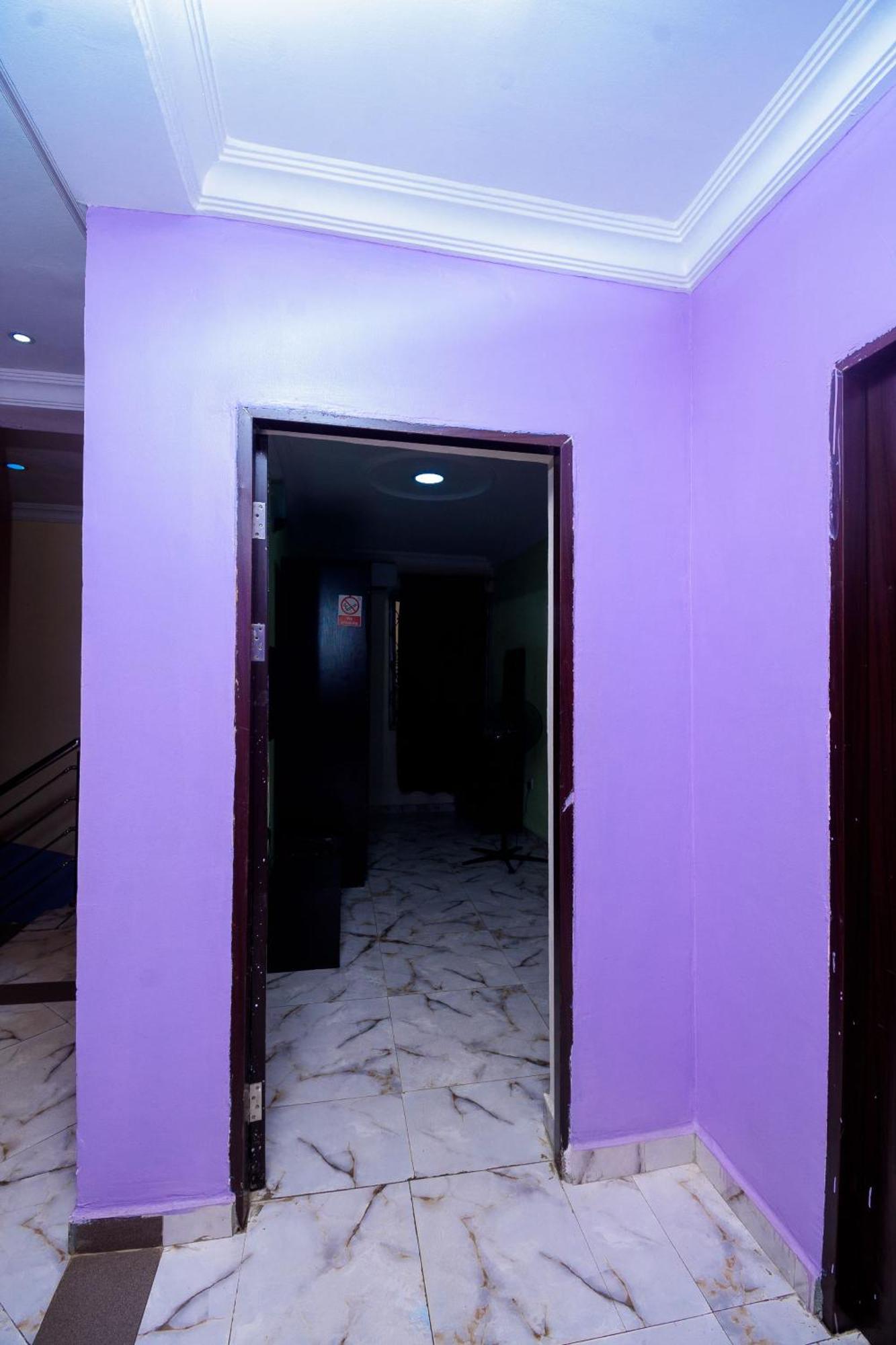 D'Tavern Apartment Ibadan Exterior photo